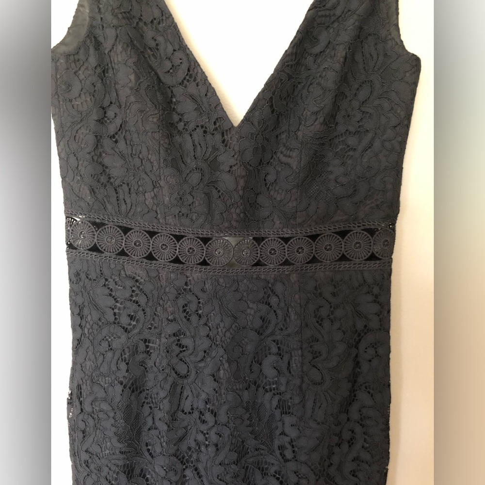 BARDOT Fiona Sleeveless Lace Midi Sheath Dress With Trumpet Hem Size XS - Picture 8 of 10